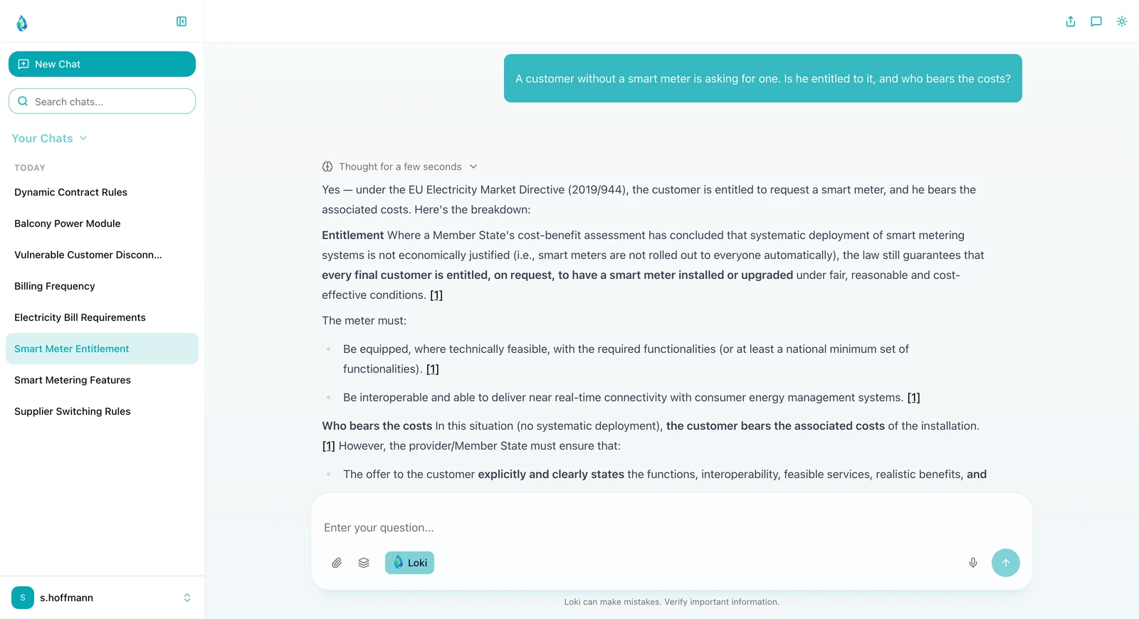 LOKI in light mode: the question whether a customer without a smart meter is entitled to one and who bears the costs. The answer explains the entitlement on request and the cost rules under Directive (EU) 2019/944, with source references.
